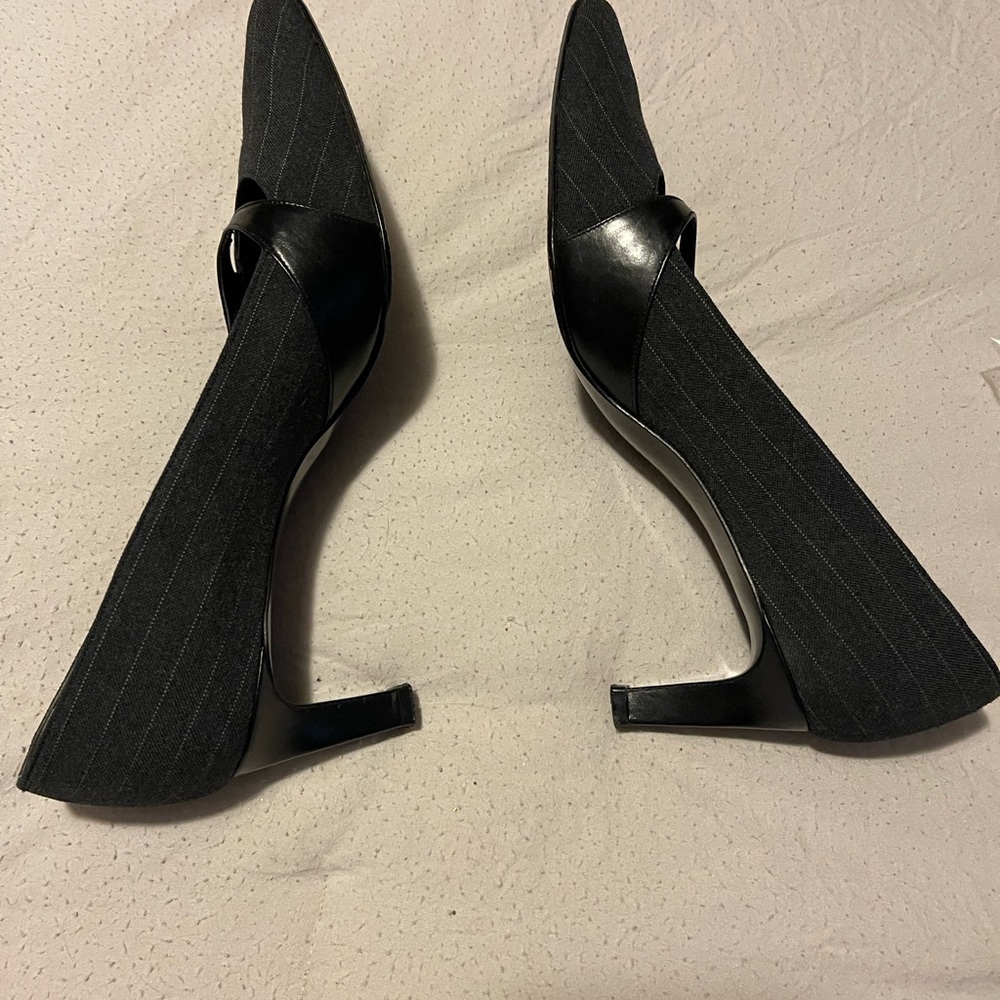 Lauren Ralph Lauren size 8 1/2 Gray and black - Picture 4 of 12